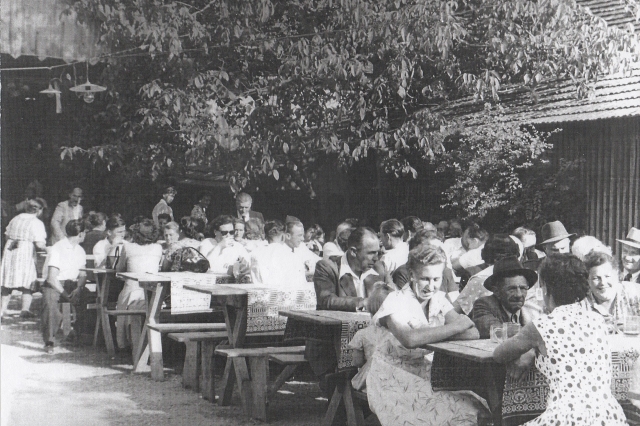 Kirtag in Frauendorf, 1955