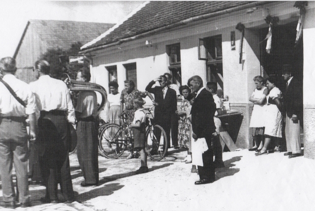 Kirtag in Frauendorf, 1955