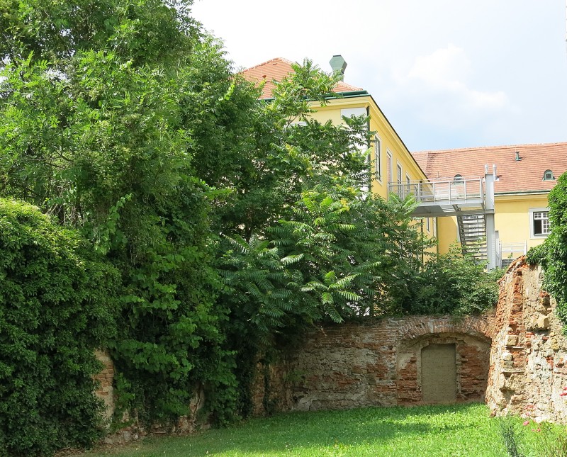 Der Weg vom Friedhof zum Geriatriezentrum